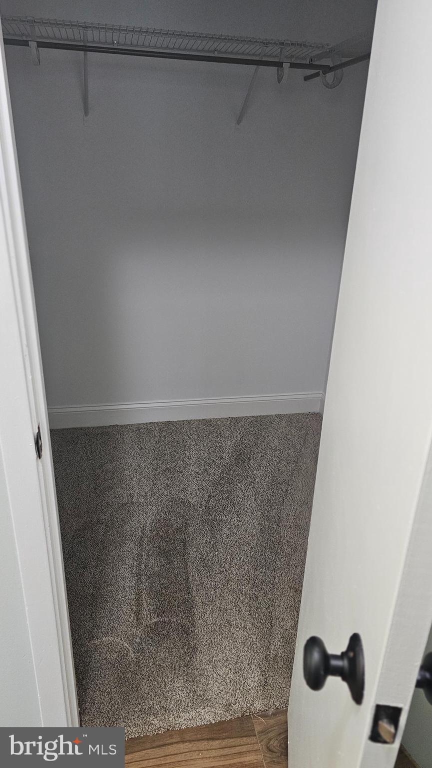 5501 Seminary Road, Unit 2502S Falls Church, VA 22041 - Photo 5 of 32 a view of a bathroom