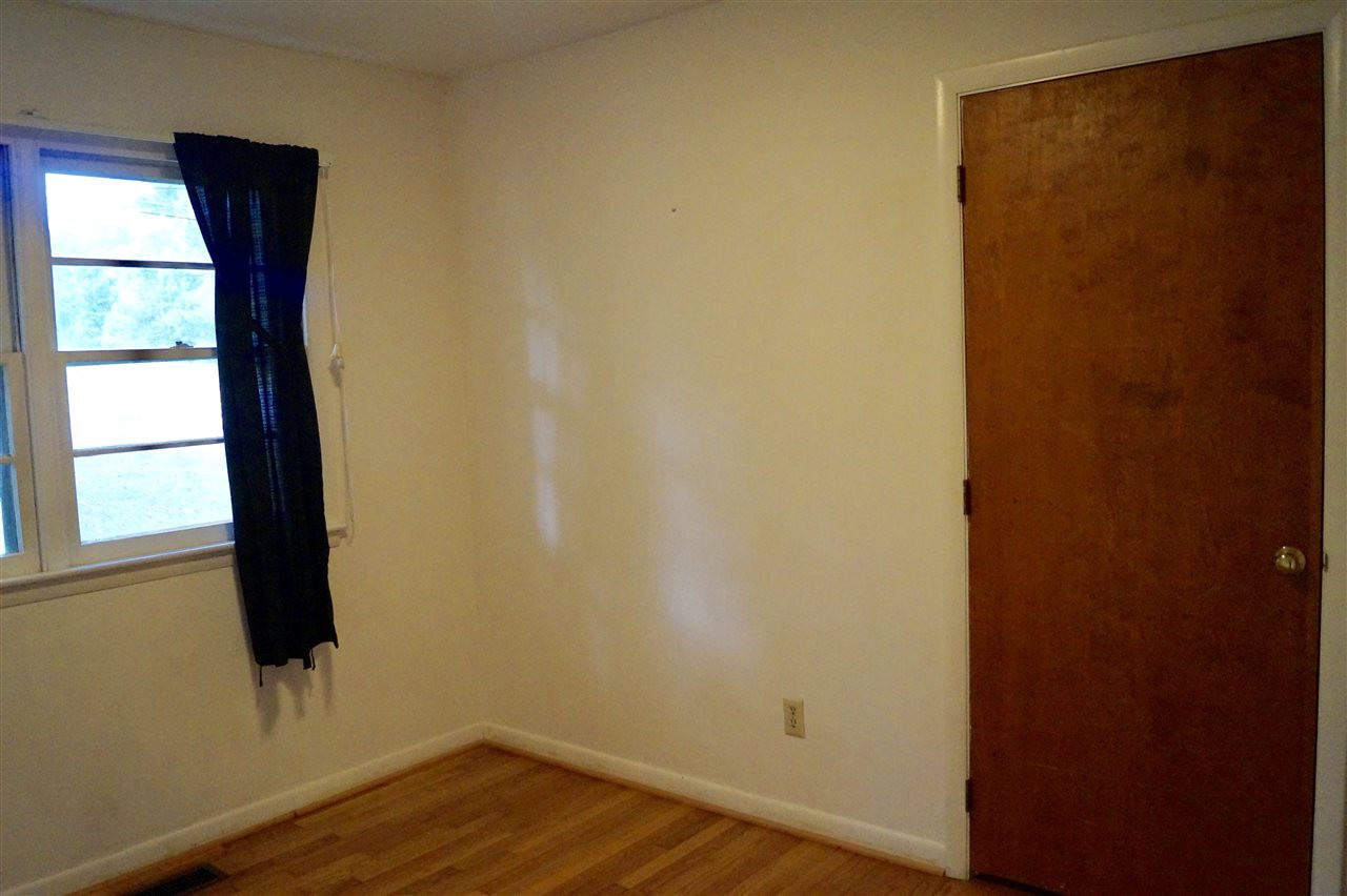 5105 Kaplan Drive Raleigh, NC 27606 - Photo 12 of 25 Photo 12