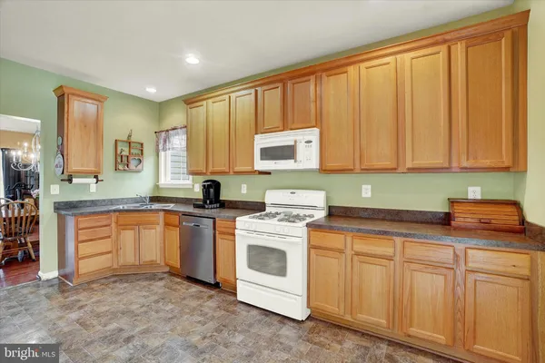 $399,900 | 2695 Friends Circle, York, PA 17408