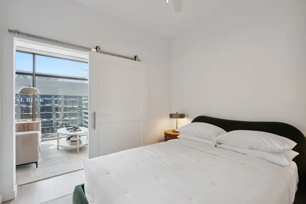 $2,995 | 1212 Demonbreun Street, Unit 1904, Nashville, TN 37203