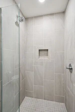 $2,995 | 1212 Demonbreun Street, Unit 1904, Nashville, TN 37203