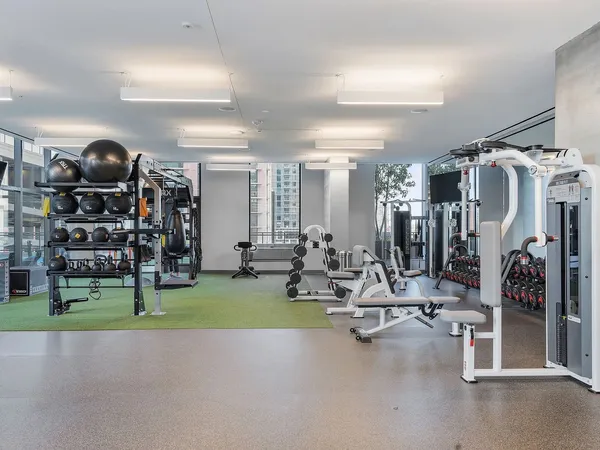 $2,995 | 1212 Demonbreun Street, Unit 1904, Nashville, TN 37203