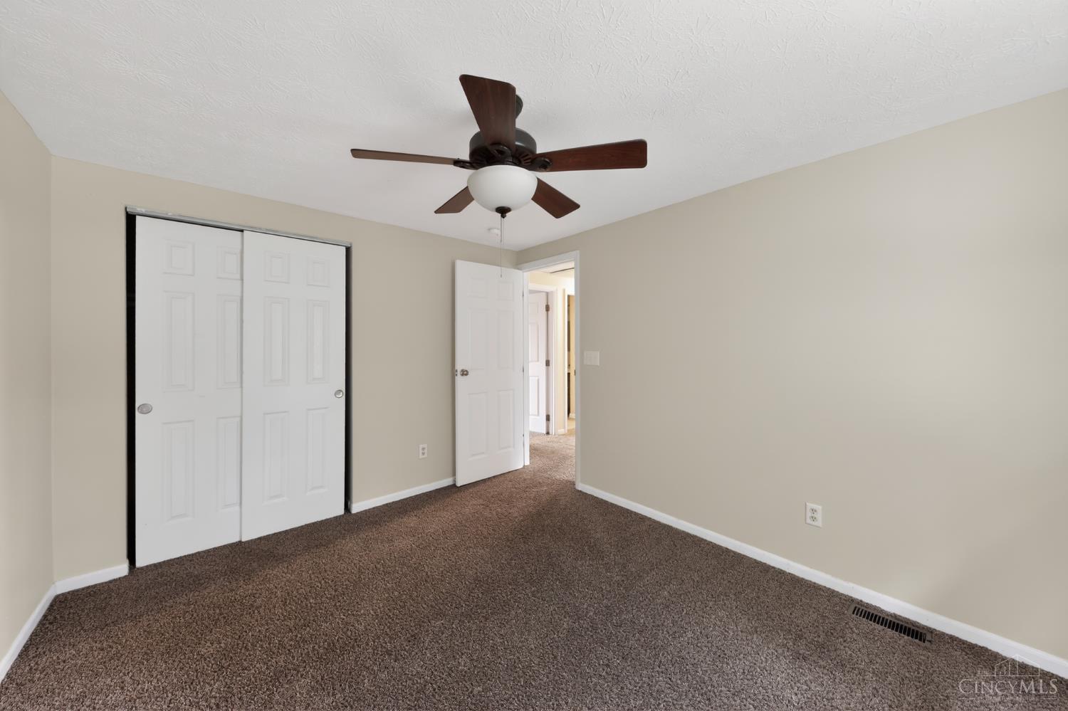 11512 Pippin Road Cincinnati, OH 45231 - Photo 21 of 30