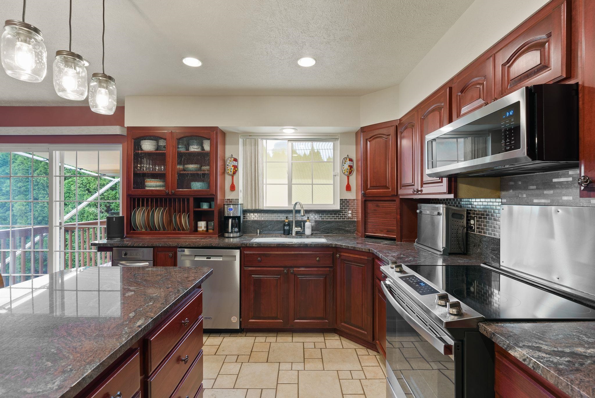1504 South Skipworth Road Spokane Valley, WA 99206 - Photo 10 of 46 Gallery Image 10