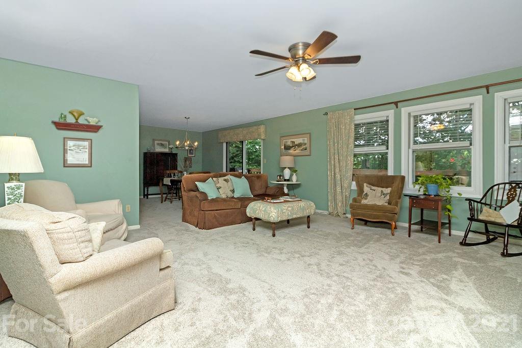864 Tiptop Road Brevard, NC 28712 - Photo 5 of 29 Gallery Image 5