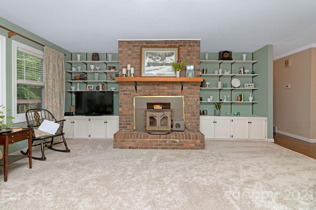 864 Tiptop Road Brevard, NC 28712 - Photo 7 of 29 Gallery Image 7