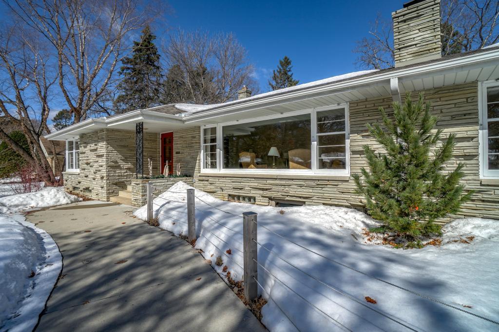 1649 Ridgewood Lane South Roseville, MN 55113 - Photo 2 of 24 Gallery Image 2
