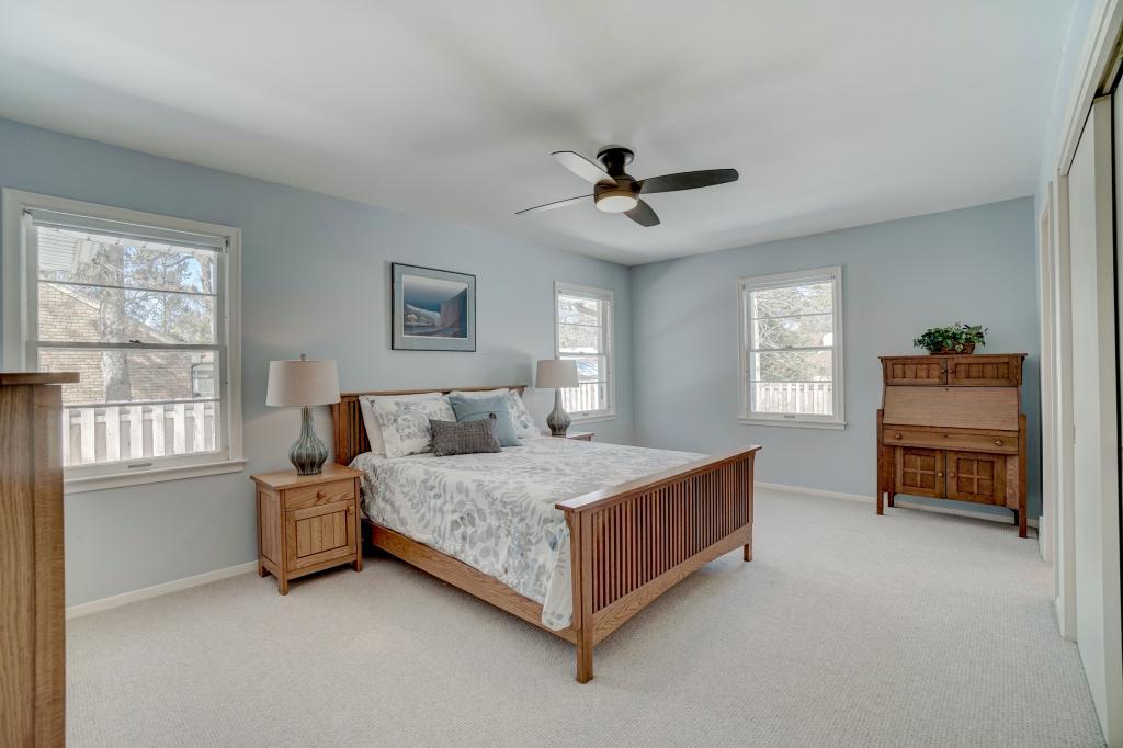 1649 Ridgewood Lane South Roseville, MN 55113 - Photo 13 of 24 Gallery Image 13