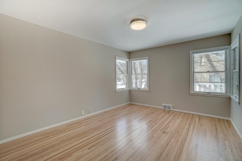1649 Ridgewood Lane South Roseville, MN 55113 - Photo 14 of 24 Gallery Image 14