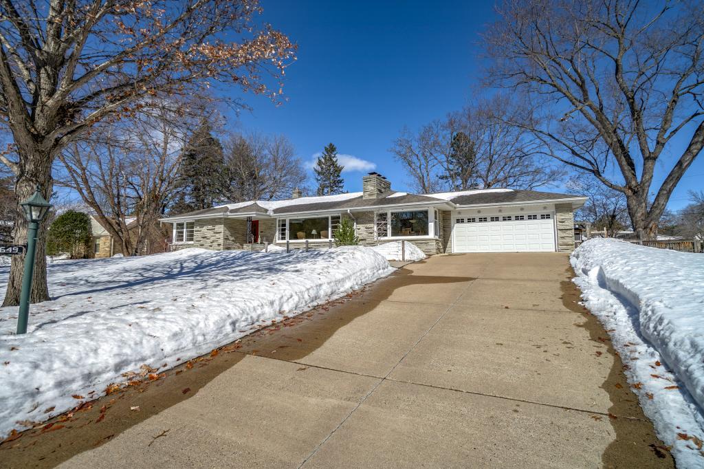 1649 Ridgewood Lane South Roseville, MN 55113 - Photo 22 of 24 Gallery Image 22