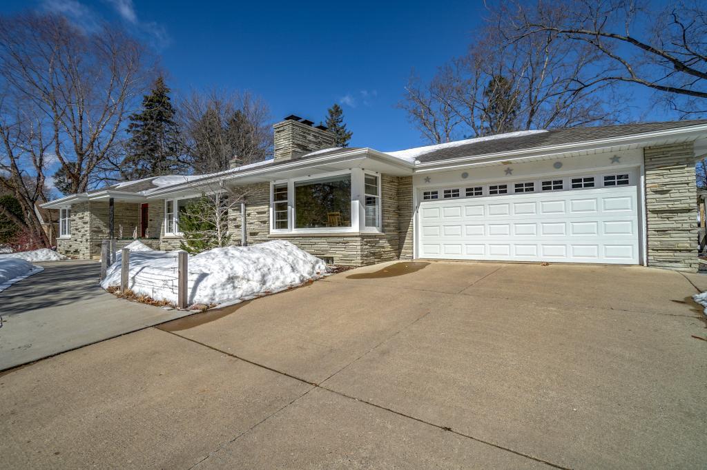 1649 Ridgewood Lane South Roseville, MN 55113 - Photo 24 of 24 Gallery Image 24