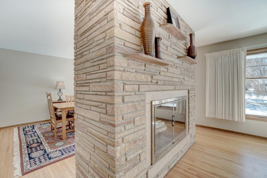 1649 Ridgewood Lane South Roseville, MN 55113 - Photo 4 of 24 Gallery Image 4