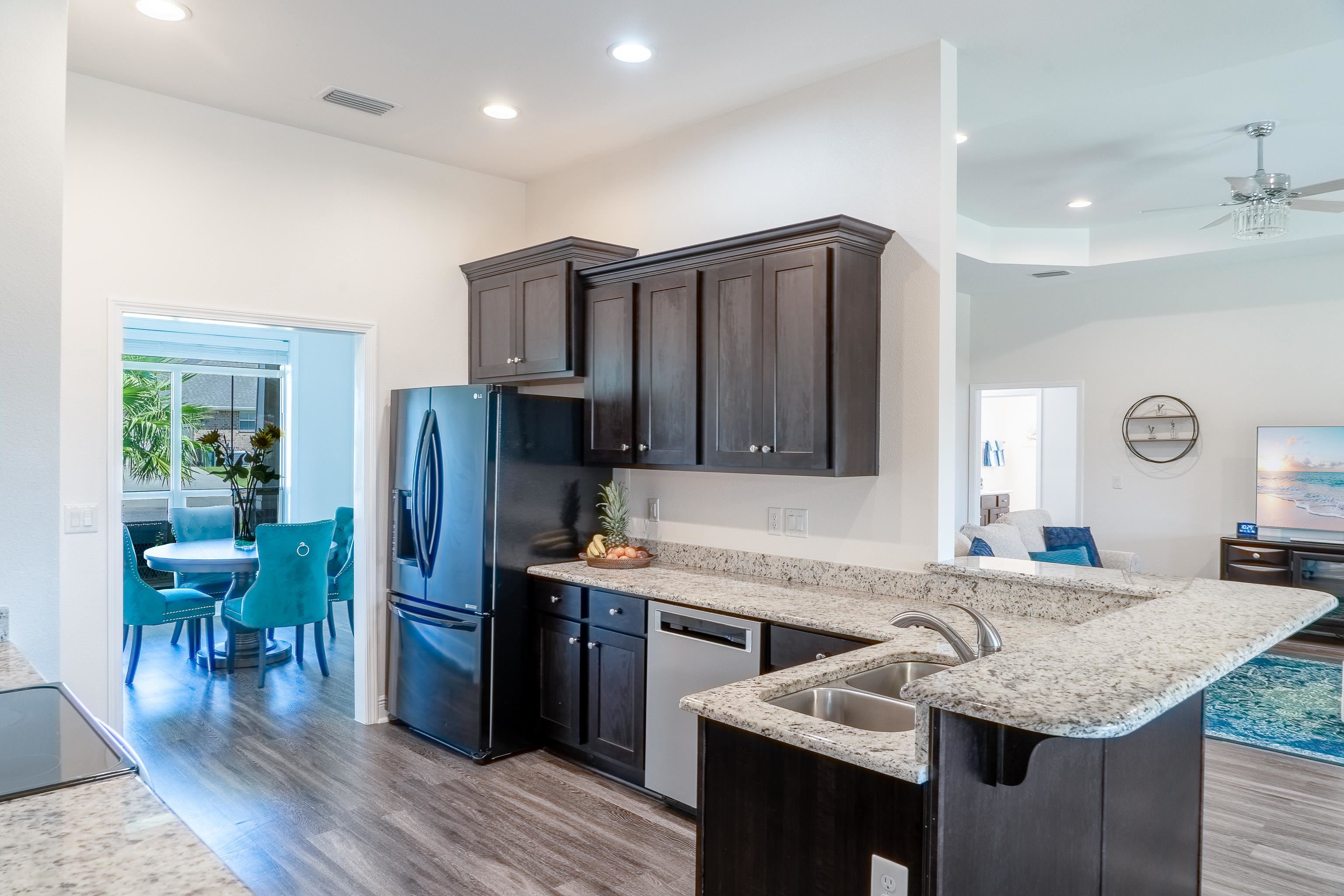 18926 Isleworth Way Foley, AL 36535 - Photo 11 of 33 Kitchen
