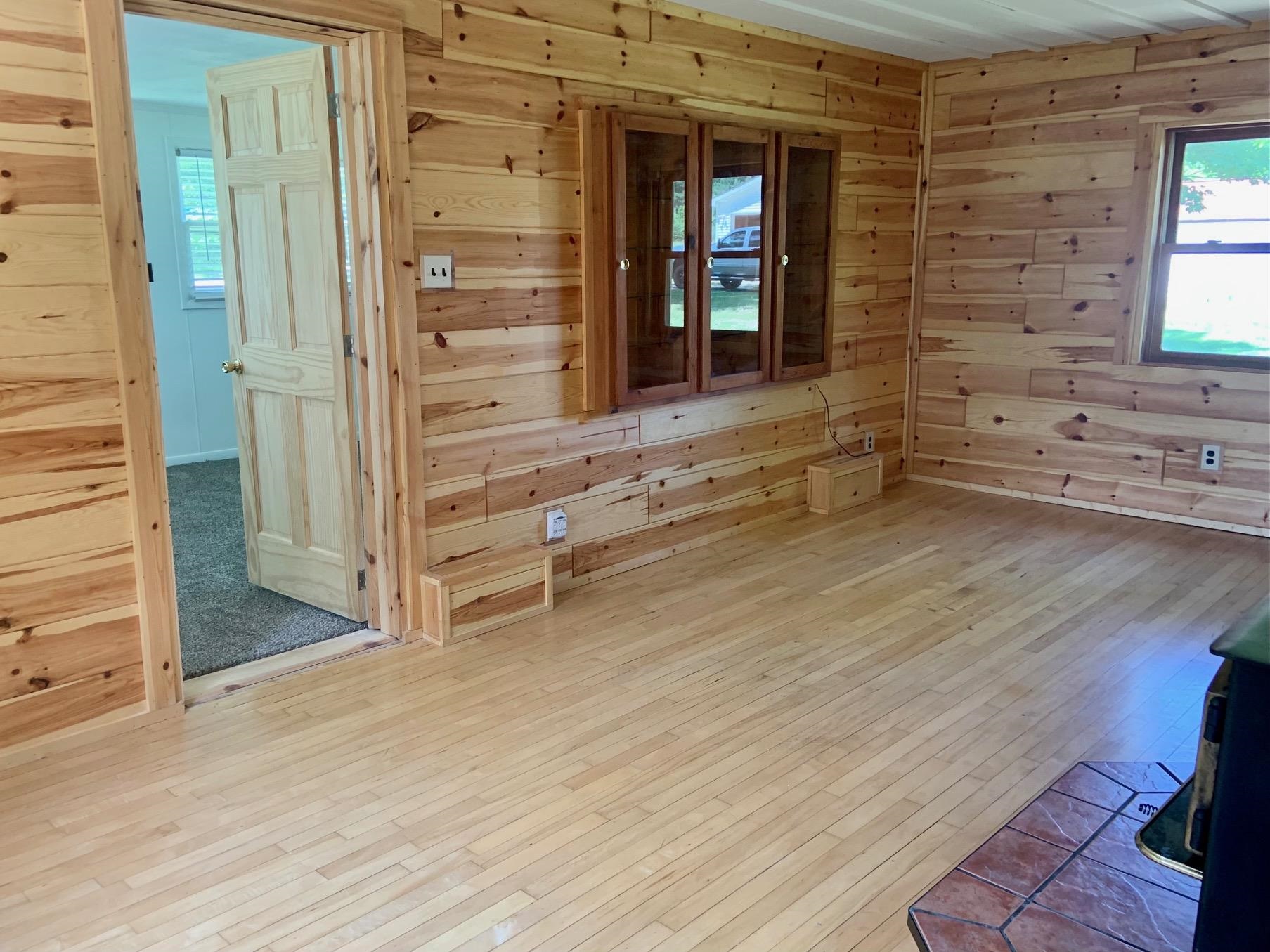 734 Aller Road Northeast Kalkaska, MI 49646 - Photo 6 of 44 1913422-5.JPG
