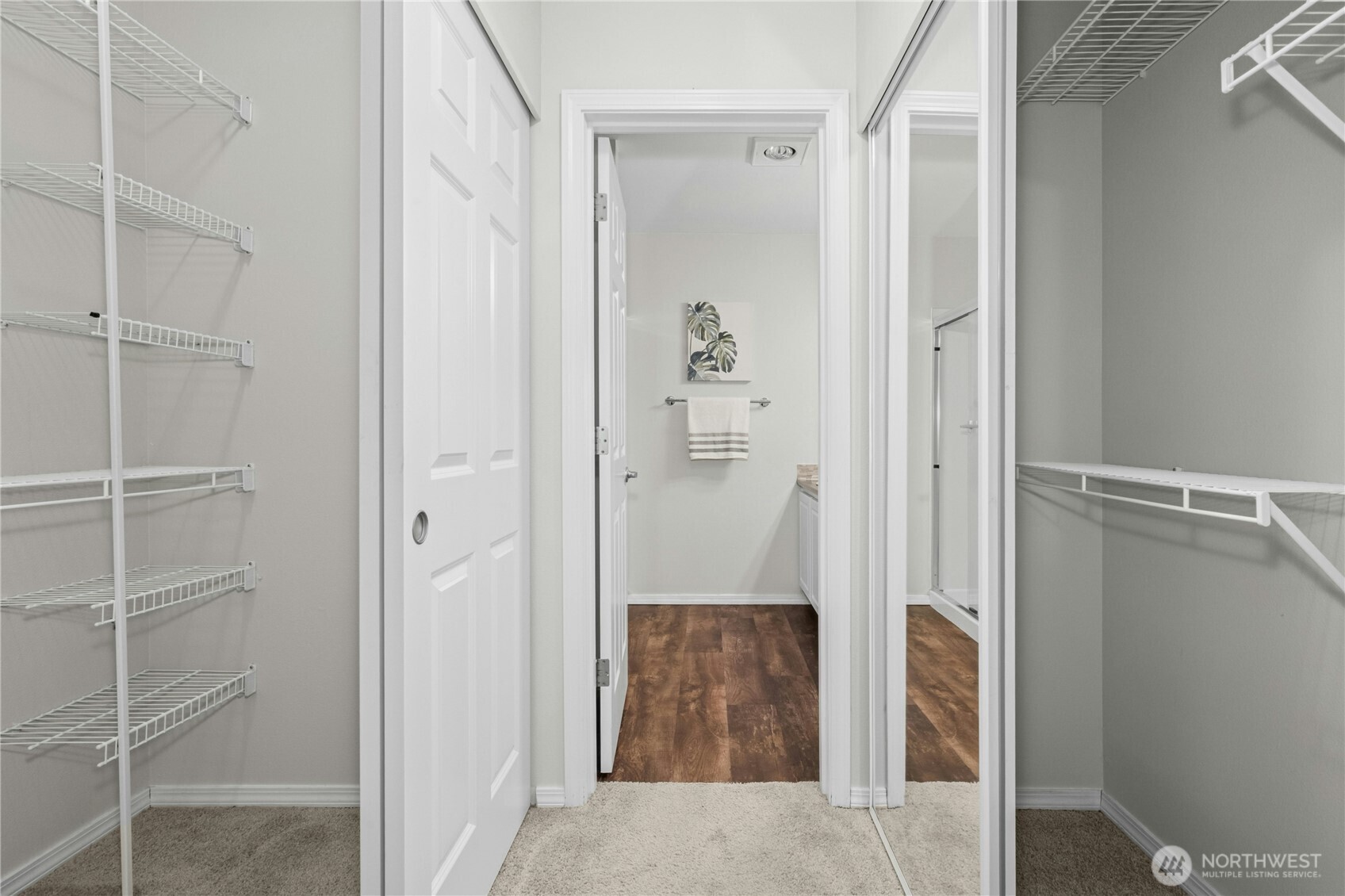 725 115th Street Southwest, Unit BB 204 Everett, WA 98204 - Photo 18 of 32 a bathroom with a shower