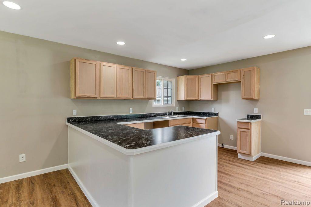 5055 Mack Road Howell, MI 48855 - Photo 10 of 26 Gallery Image 10