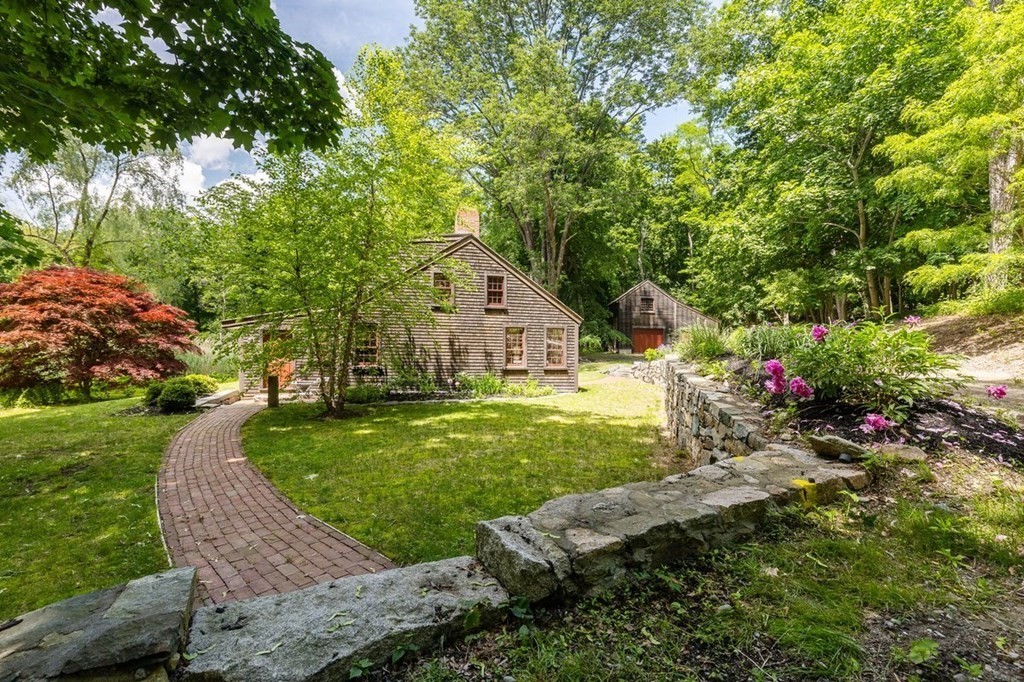 36 East Street Hingham, MA 02043 - Photo 1 of 37