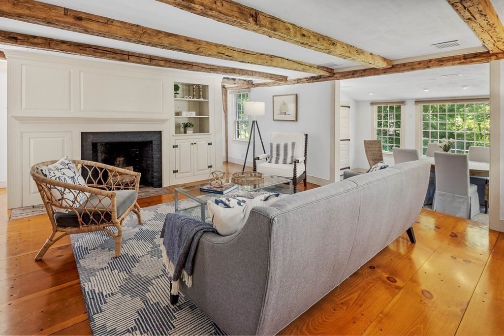 36 East Street Hingham, MA 02043 - Photo 11 of 37