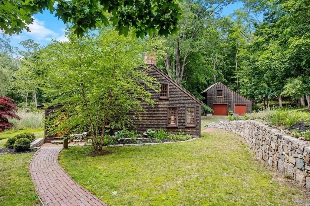 36 East Street Hingham, MA 02043 - Photo 33 of 37