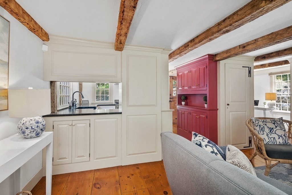 36 East Street Hingham, MA 02043 - Photo 7 of 37