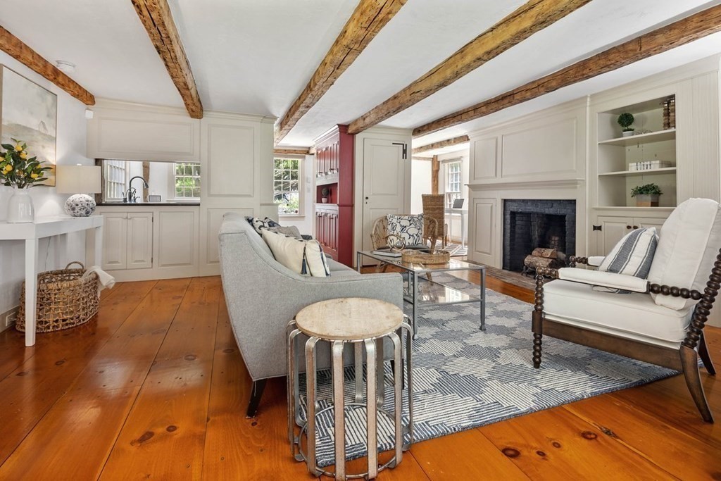 36 East Street Hingham, MA 02043 - Photo 10 of 37