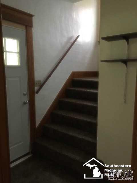 1575 Samaria Road Temperance, MI 48182 - Photo 14 of 27 Stairway
