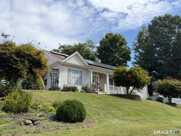 $400,000 | 3 Woodruff Street, Southington, CT 06489