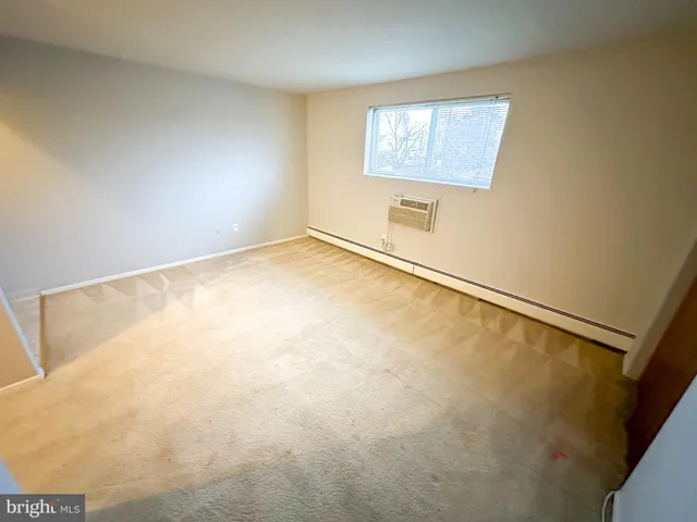 $825 | 4300 Pearson Avenue, Unit 32, Philadelphia, PA 19114