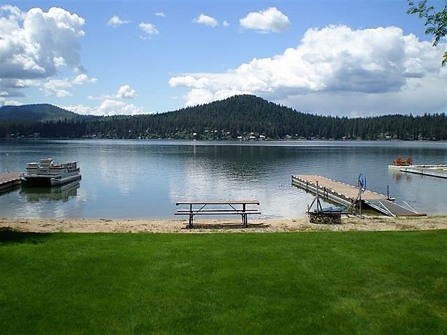 40367 Sunnyside Beach Road Loon Lake, WA 99148 - Photo 2 of 3 Gallery Image 2