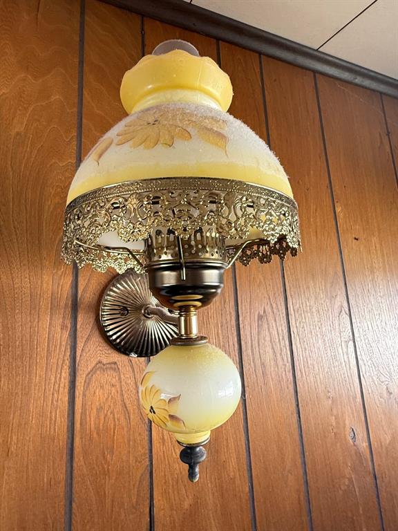 636 South Center Street Grand Prairie, TX 75051 - Photo 15 of 29 Original paneling & fixture in laundry room-pantry-storage area.