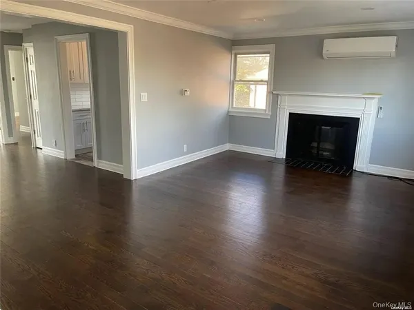 $3,750 | 14 Linden Street, Great Neck, NY 11021