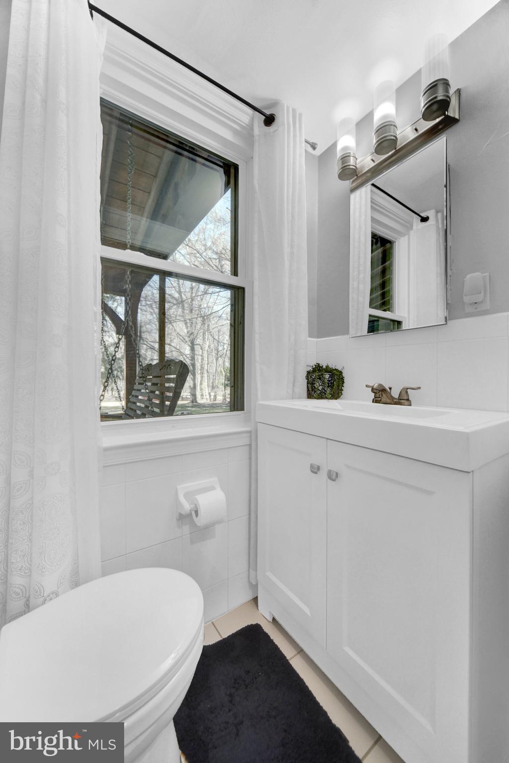 12232 Dover Road Reisterstown, MD 21136 - Photo 12 of 36 First floor powder room