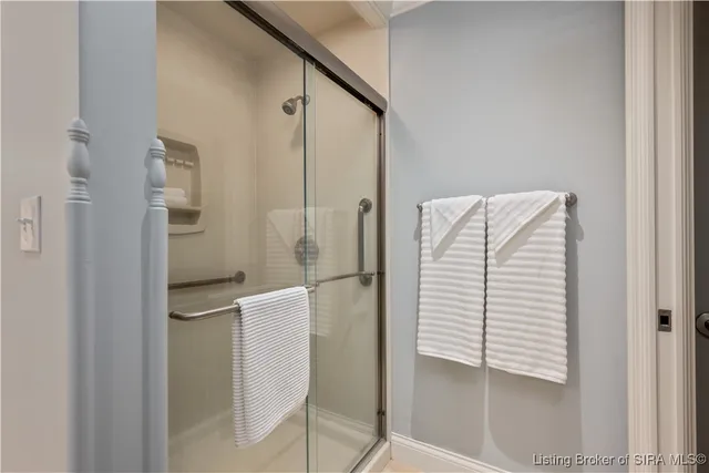 $649,900 | 1130 Eastridge Drive, New Albany, IN 47150