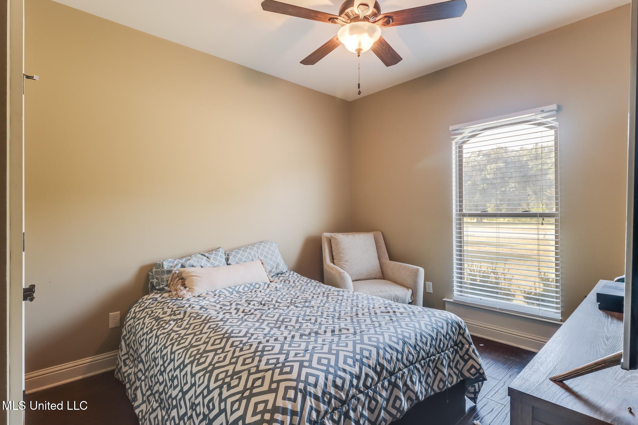 8112 Clamshell Avenue Ocean Springs, MS 39564 - Photo 16 of 27 Photo Sep 11 2025, 2 51 56 PM