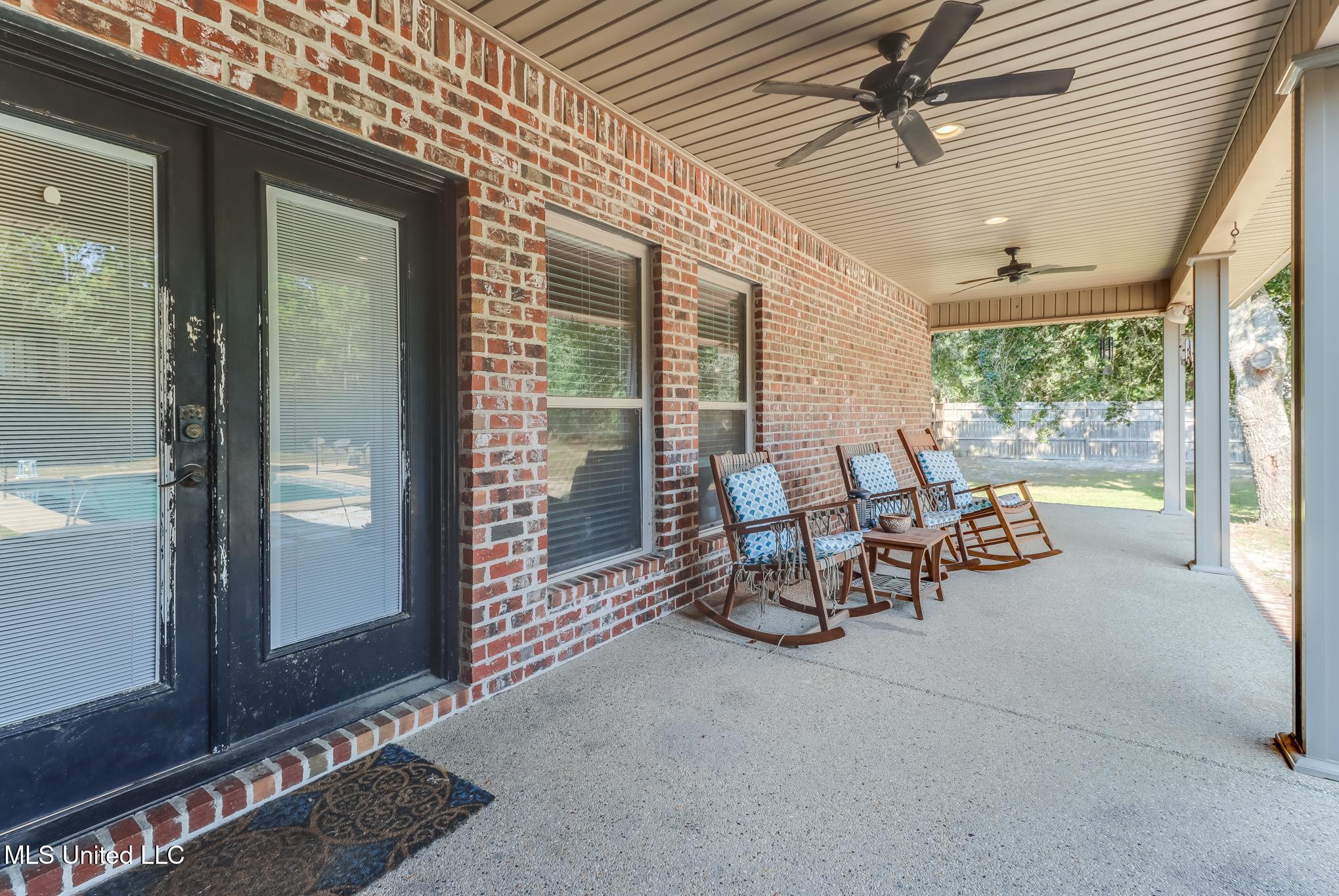 8112 Clamshell Avenue Ocean Springs, MS 39564 - Photo 25 of 27 Photo Sep 11 2025, 3 06 31 PM (1)