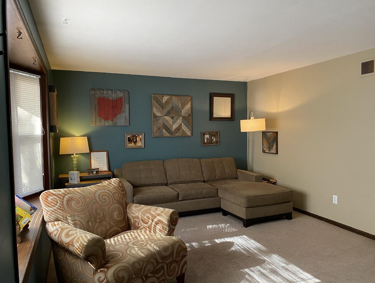 1036 Cheyenne Avenue Springfield, OH 45503 - Photo 2 of 18 Gallery Image 2