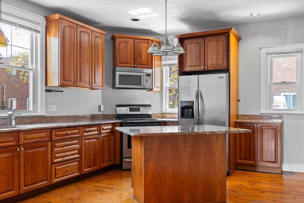 113 Lonsdale Street, Unit 2 Boston, MA 02124 - Photo 3 of 21