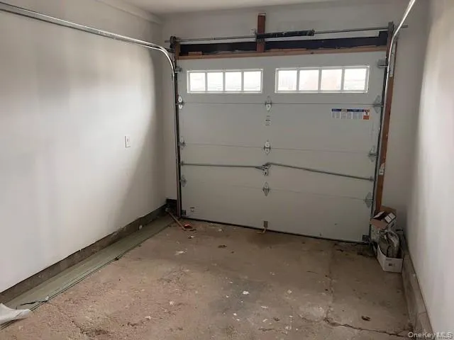 $4,000 | 617 Alwick Avenue, West Islip, NY 11795