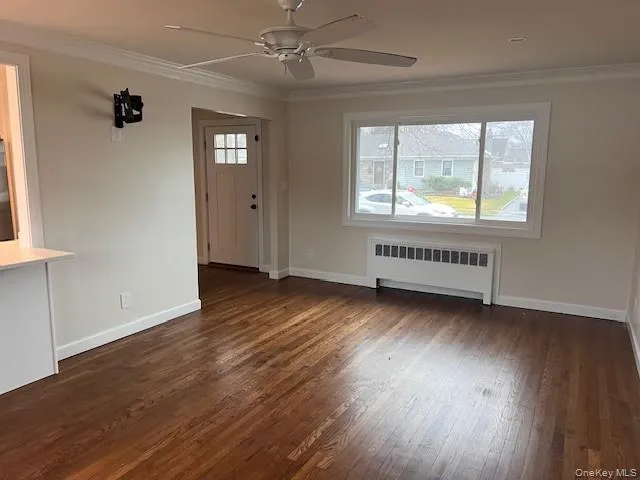 $4,000 | 617 Alwick Avenue, West Islip, NY 11795