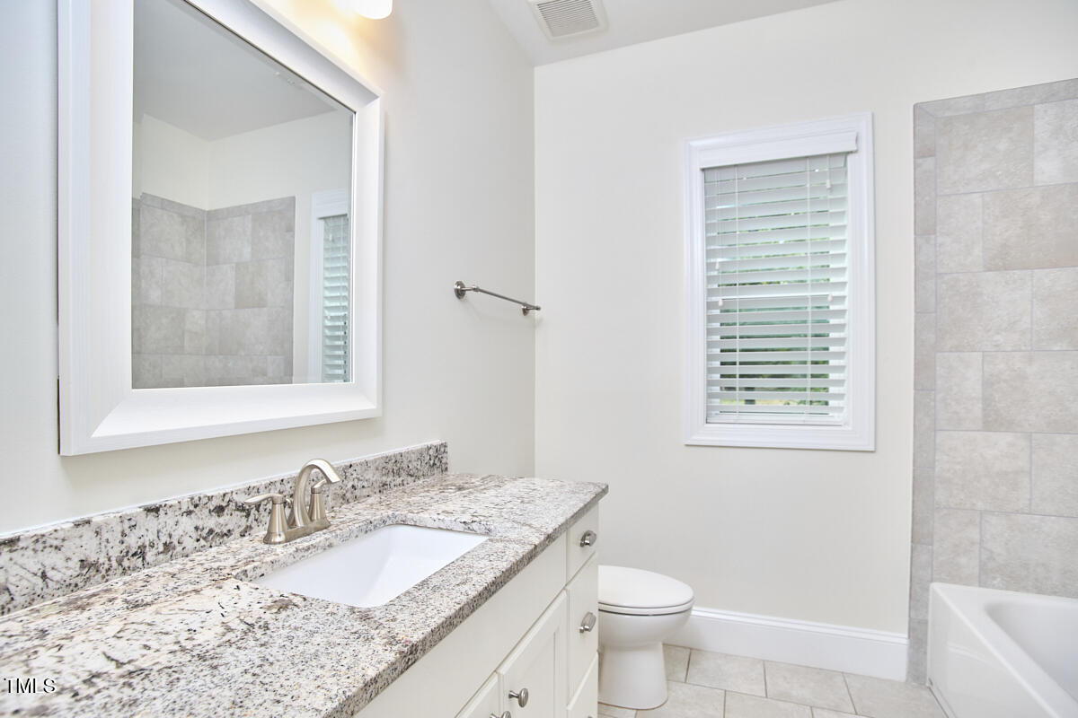 5106 Centerbud Place Raleigh, NC 27606 - Photo 25 of 55 044