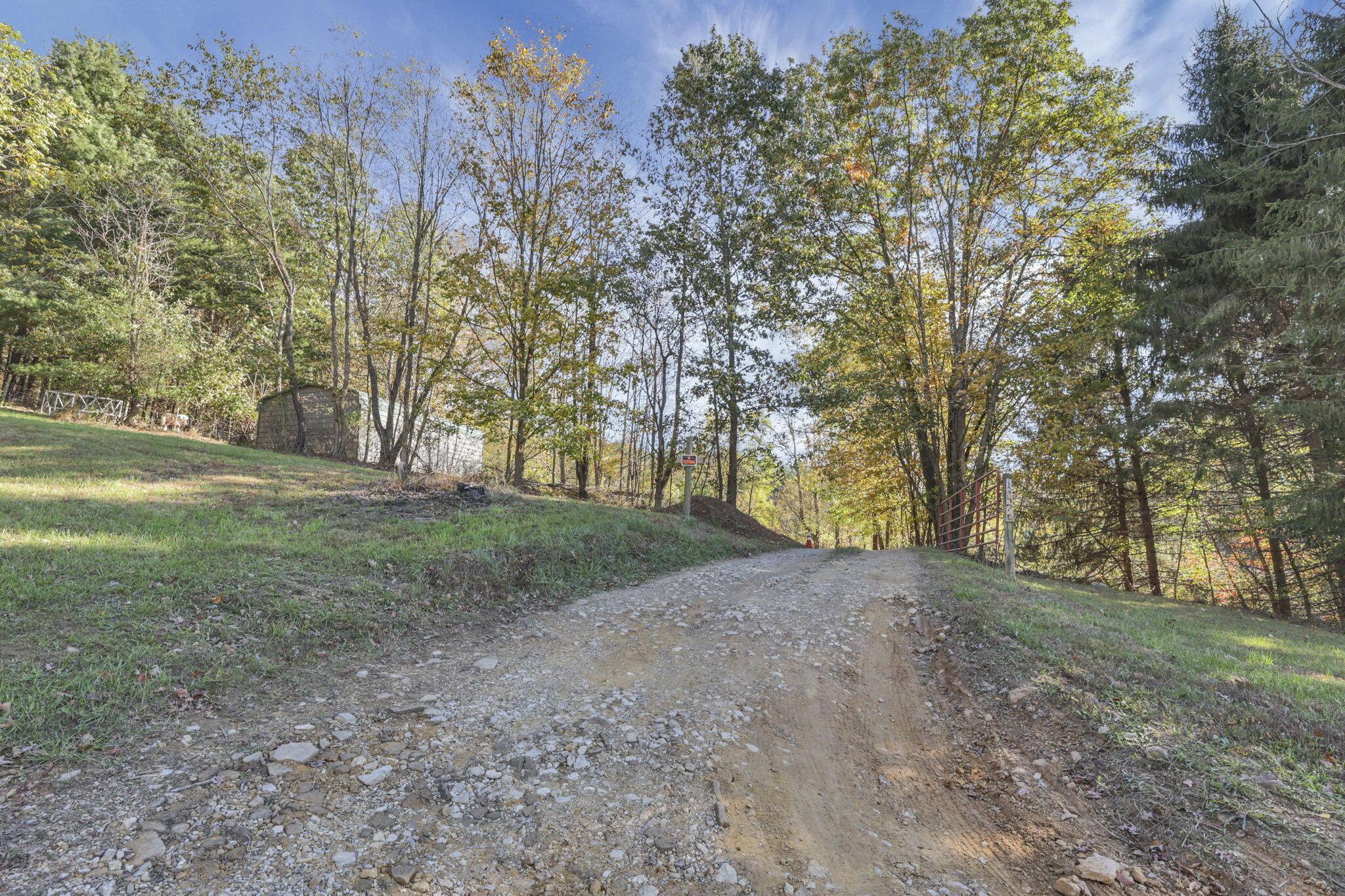 12470 Houdeshell Road Newark, OH 43055 - Photo 17 of 37 54-web-or-mls-011A8217