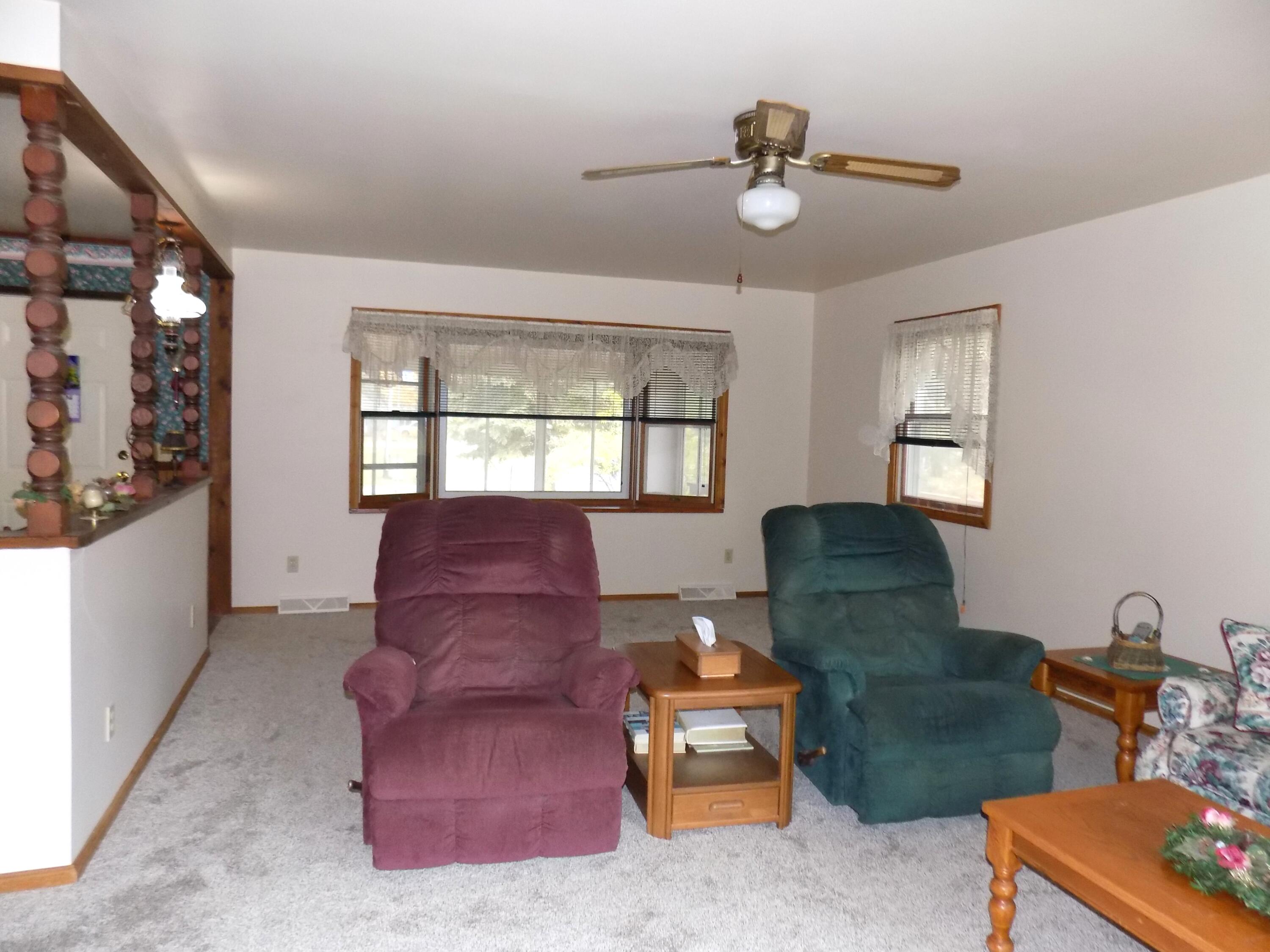 2527 Pinewood Circle Cheboygan, MI 49721 - Photo 12 of 25 Gallery Image 12