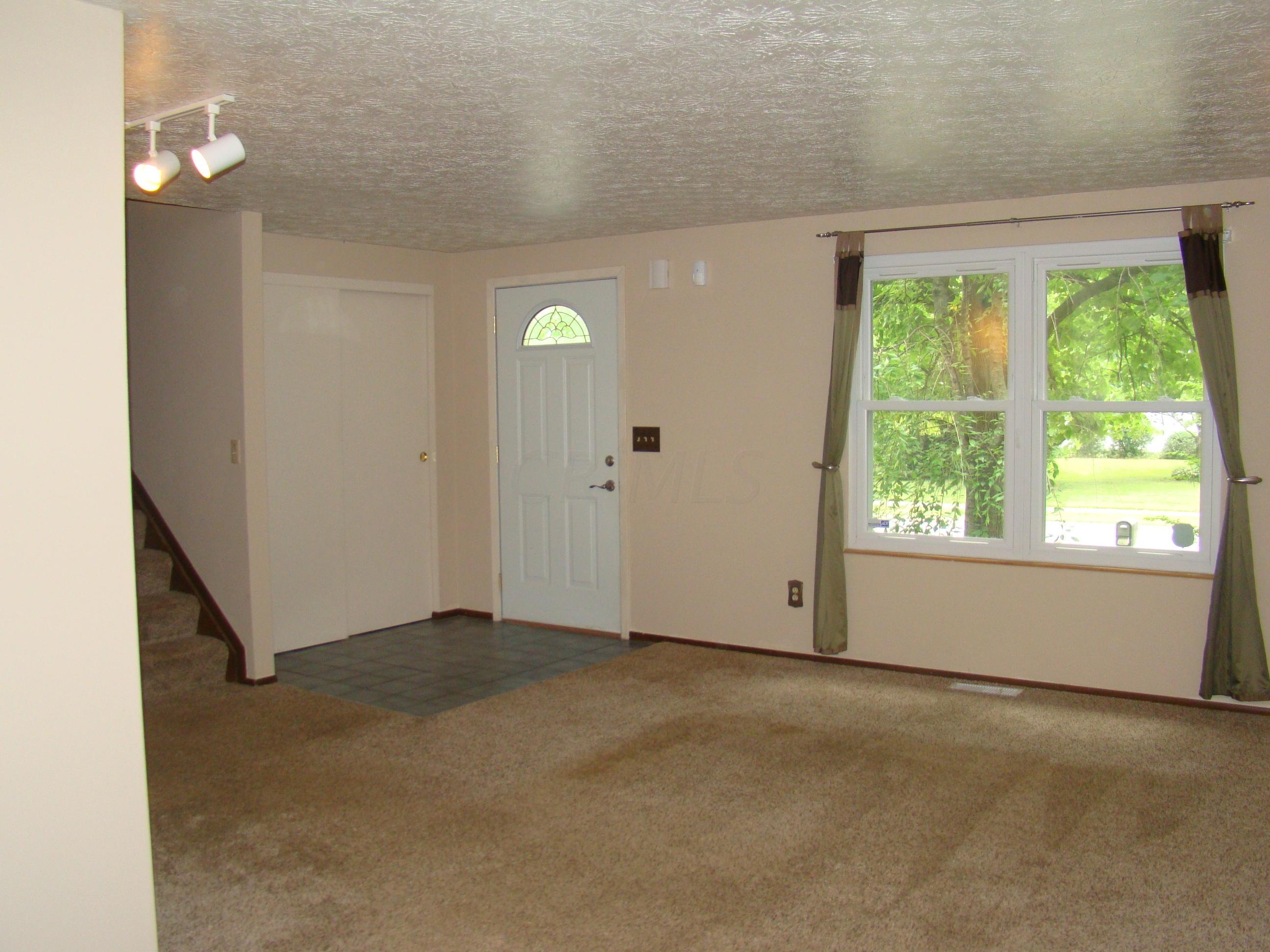 798 North Stygler Road Gahanna, OH 43230 - Photo 4 of 32