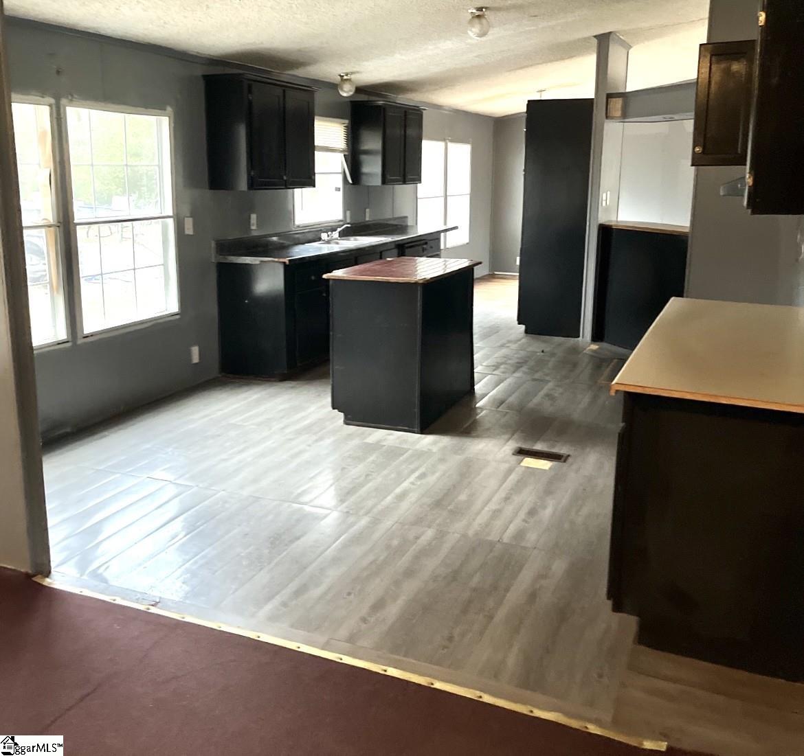 123 White Horse Rd Extension Greenville, SC 29605 - Photo 2 of 9
