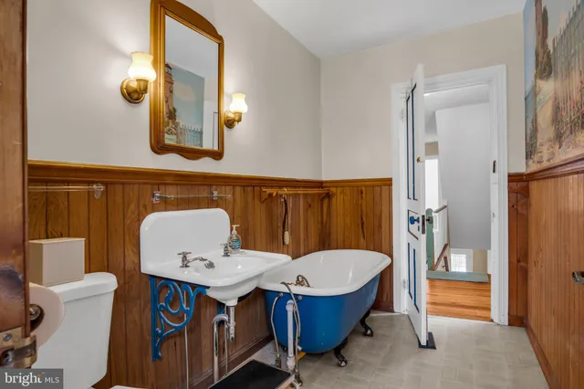 $244,900 | 515 North West Street, Carlisle, PA 17013