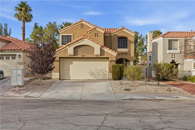 $2,400 | 1849 Derbyshire Drive, Las Vegas, NV 89117