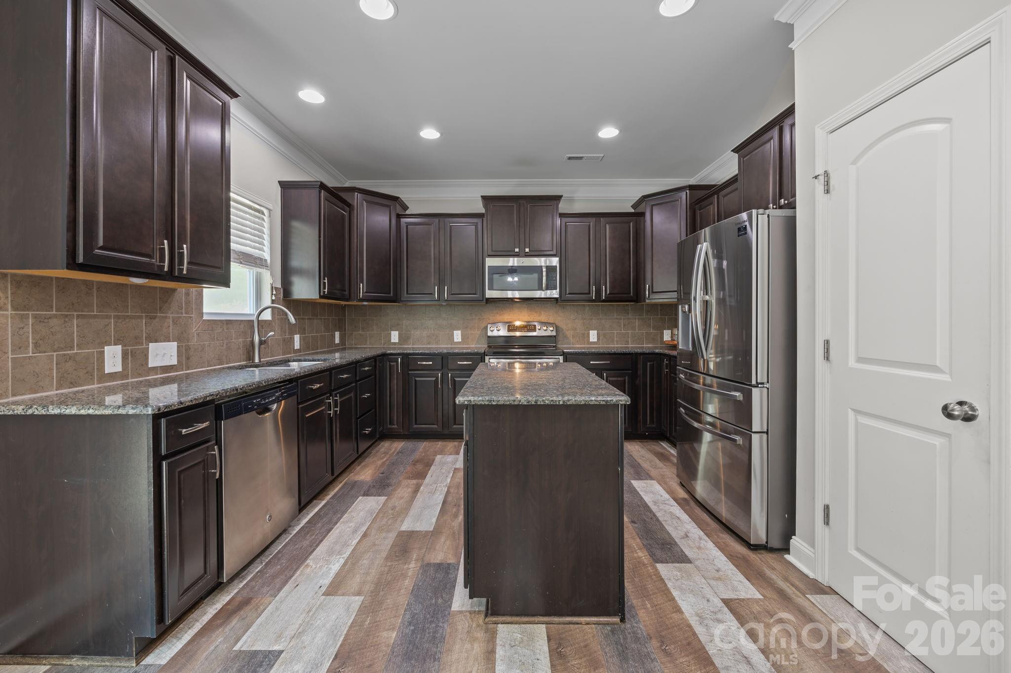 6614 Bluegill Road Charlotte, NC 28216 - Photo 13 of 42 Gallery Image 13