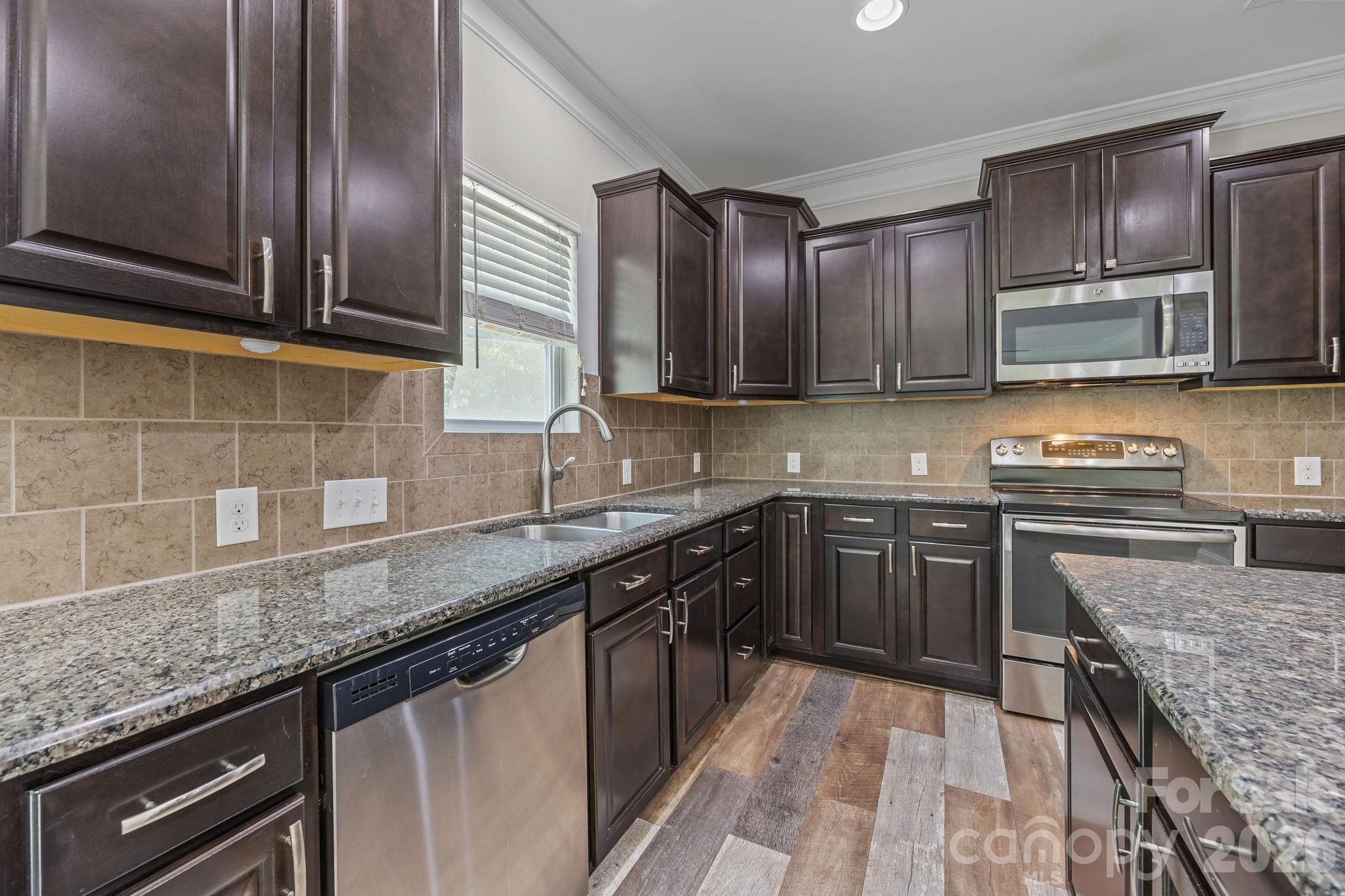 6614 Bluegill Road Charlotte, NC 28216 - Photo 14 of 42 Gallery Image 14