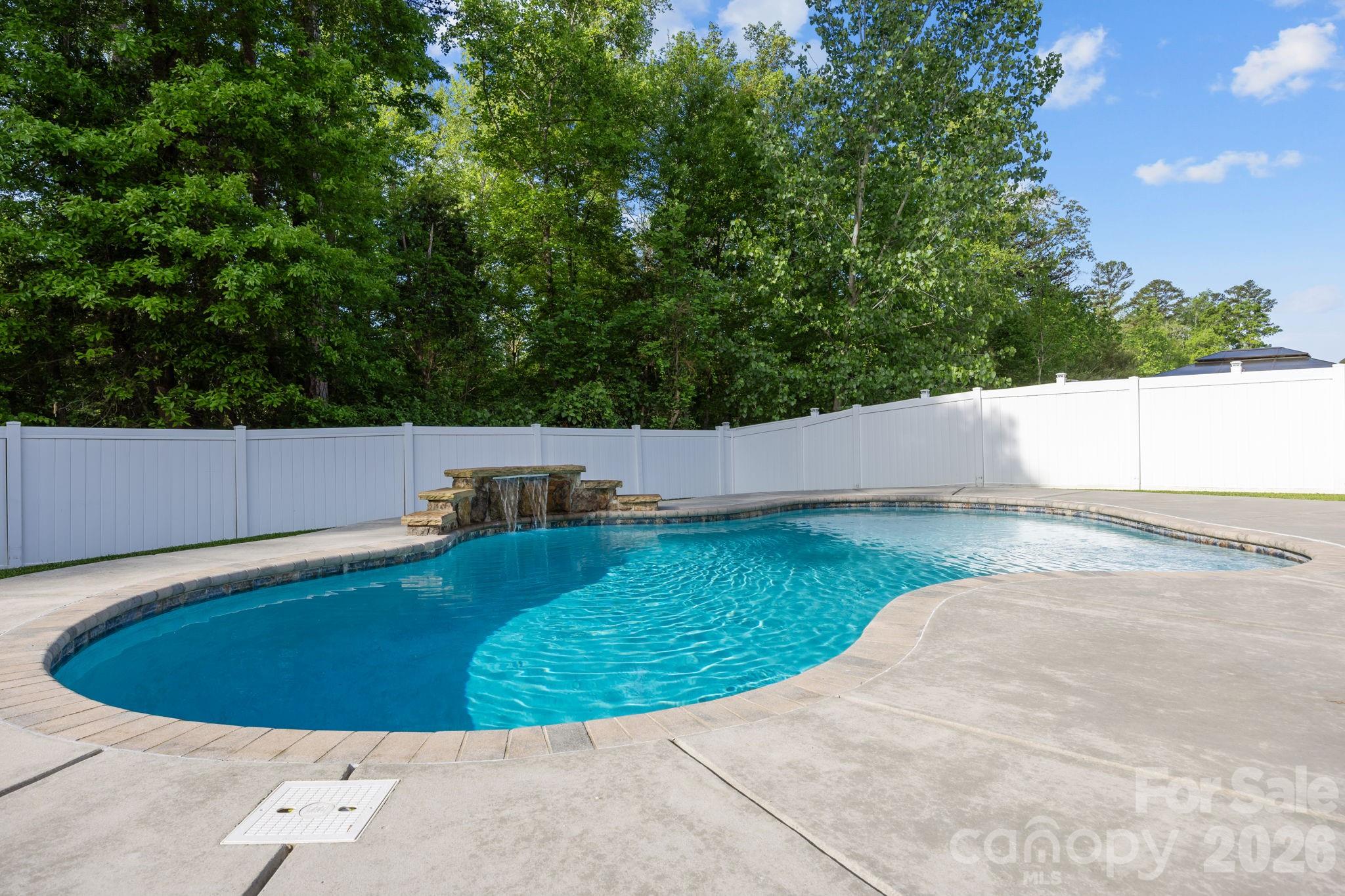 6614 Bluegill Road Charlotte, NC 28216 - Photo 35 of 42 Gallery Image 35