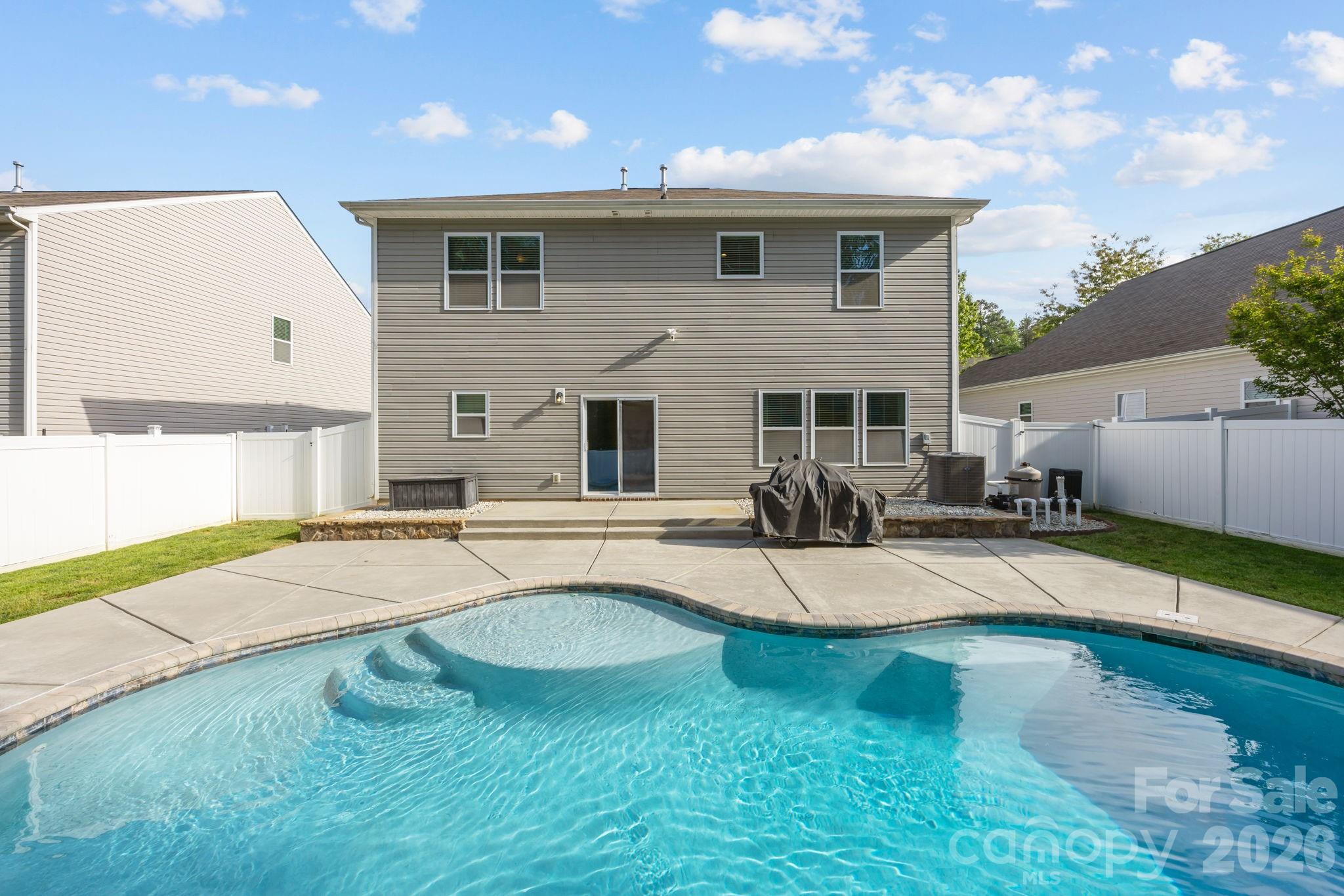 6614 Bluegill Road Charlotte, NC 28216 - Photo 36 of 42 Gallery Image 36
